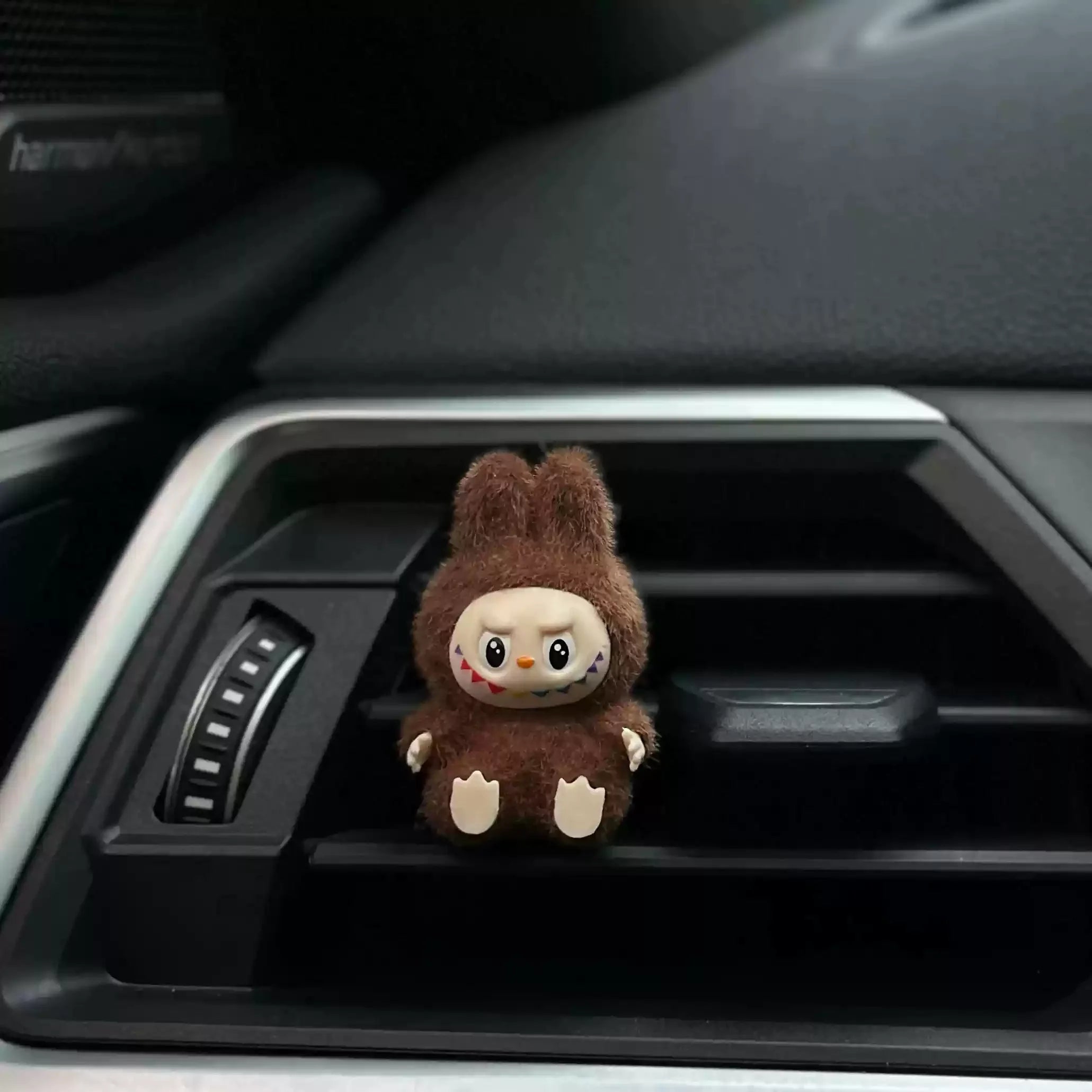 Labubu automobilio dekoracija