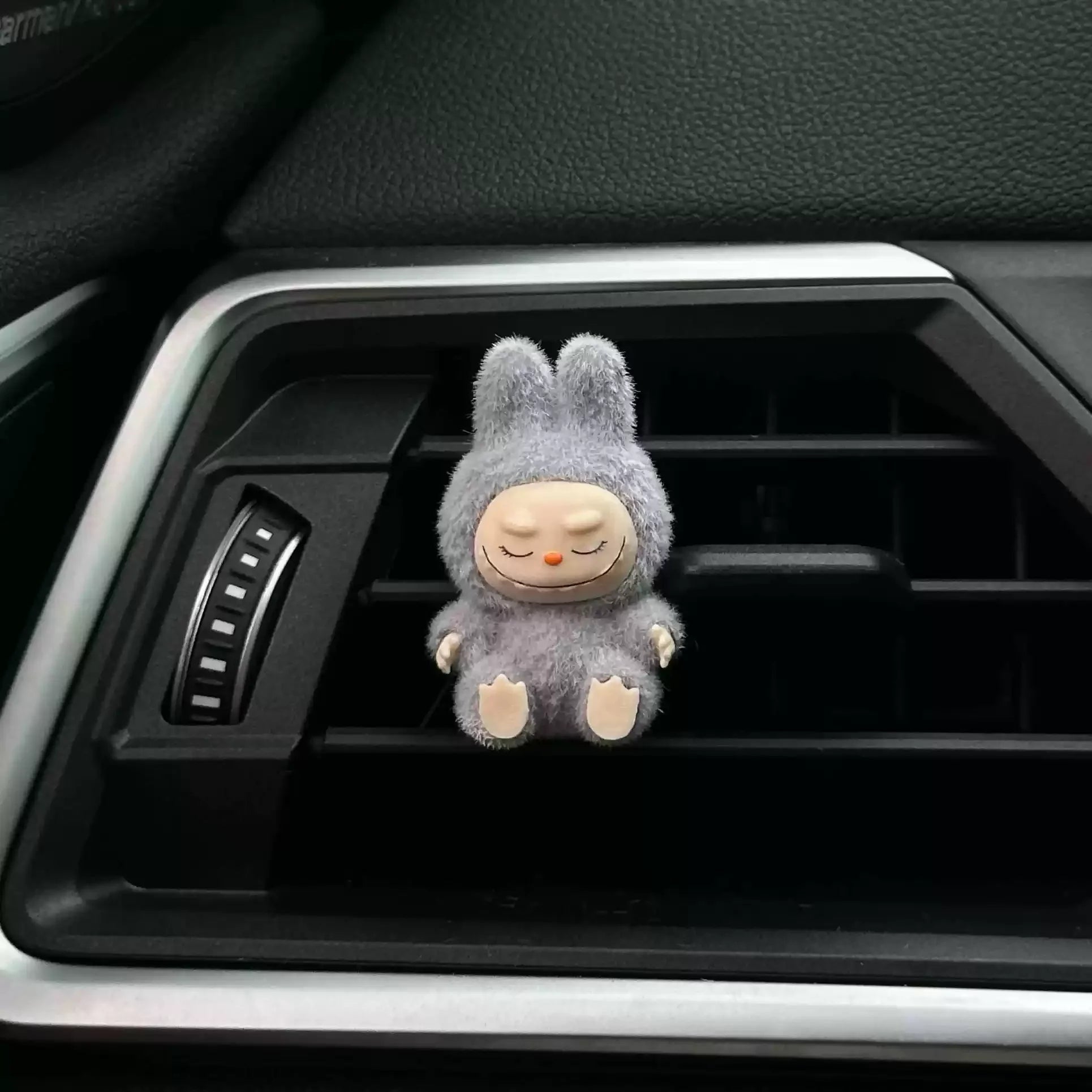 Labubu automobilio dekoracija